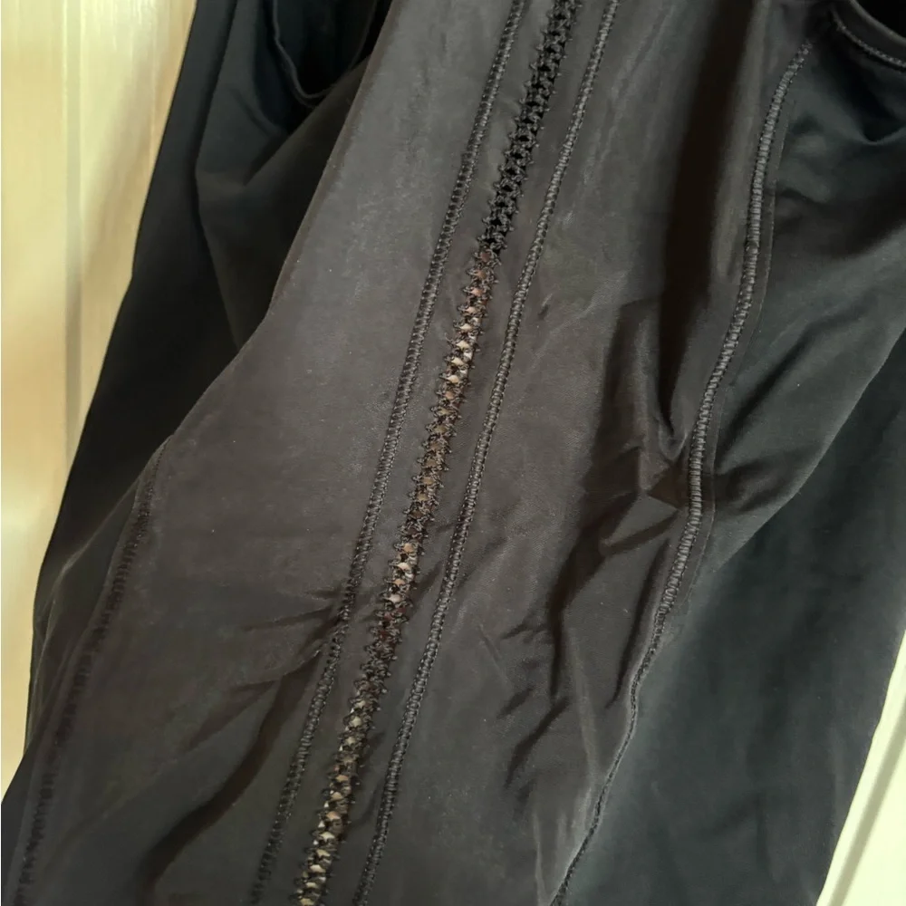 Lululemon Athletica black power Y Tank top size 2 - Picture 7 of 7